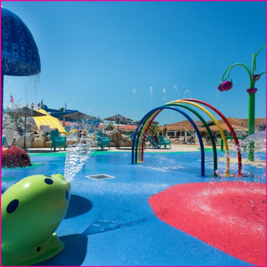 Mobilhome 2Ch Climatise-Terrasse Fermee-4 Velos-Camping 4 Etoiles Les Charmettes Les Mathes ภายนอก รูปภาพ